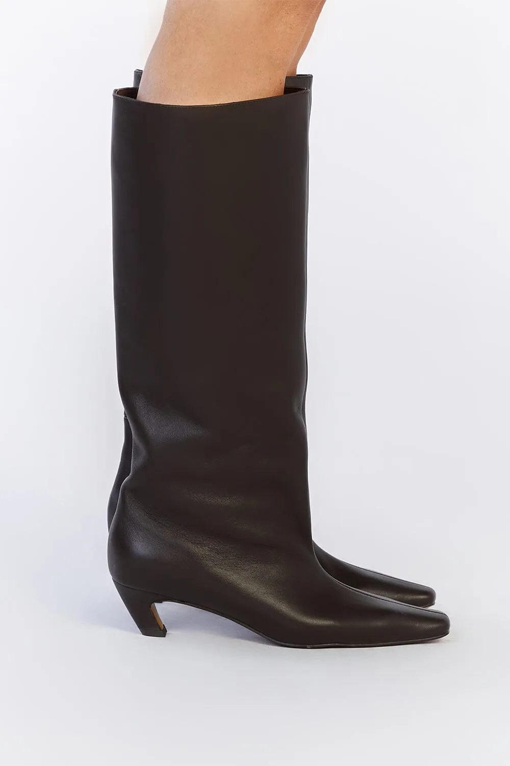 ALIAS MAE CRAWFORD CHOC BOOT