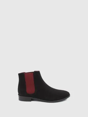 Black Chelsea Boots