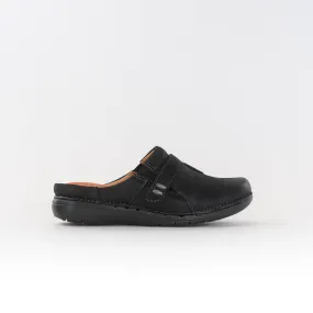 Clark's Un Loop Ease (Women's) - Black Leather