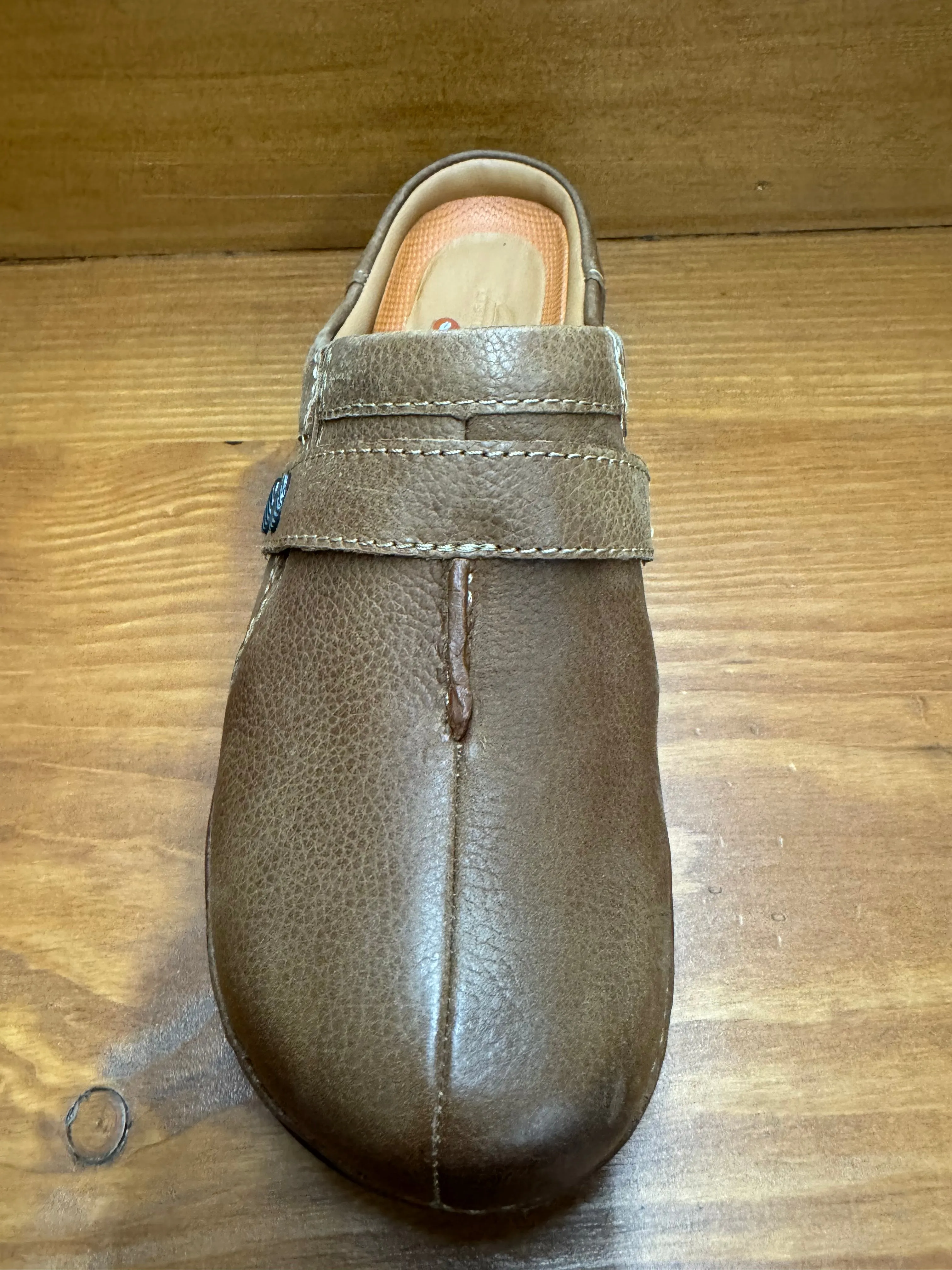 Clarks Unloop Ease Clog Dark Tan 26174969